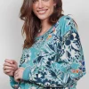 DiDi Sweat dress Lou in licht groen met Flora Fantasy print- Truien & Vesten | Sweaters